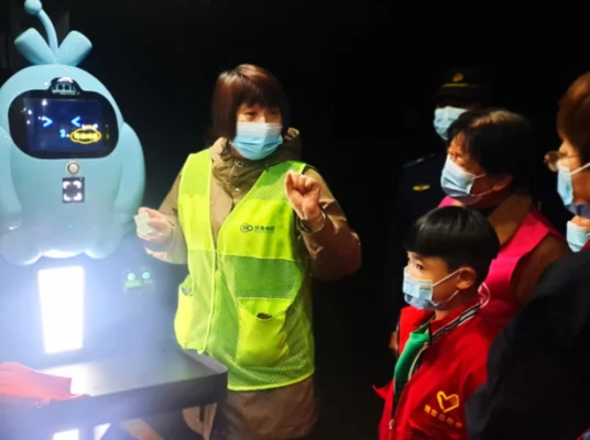 怎么可以错过（垃圾分类房）嘉兴港区：垃圾分类新玩法，后备箱宣传点亮垃圾分类“夜生活”，嘉兴垃圾分类积分卡丢了还能补吗，嘉兴垃圾分类积分卡去哪里查询，(图5)
